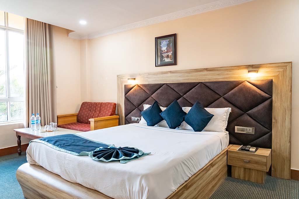 Best Hotel Opera in Kanchanpur Shuklaphata National Park